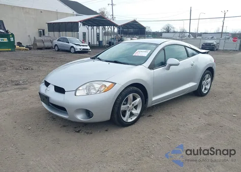 2008 Mitsubishi Eclipse Gs z USA, uszkodzony, nr VIN 4A3AK24F88E004222
